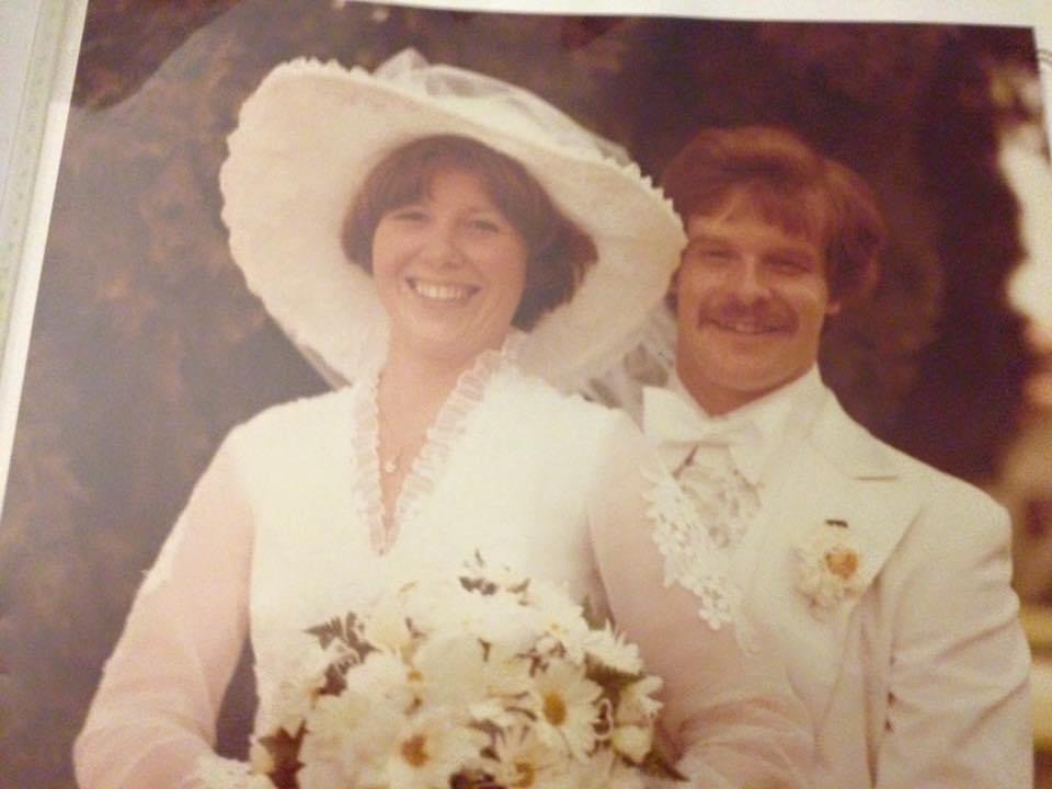 MELINDA GAUL '75 AND BILL DAVIS '74