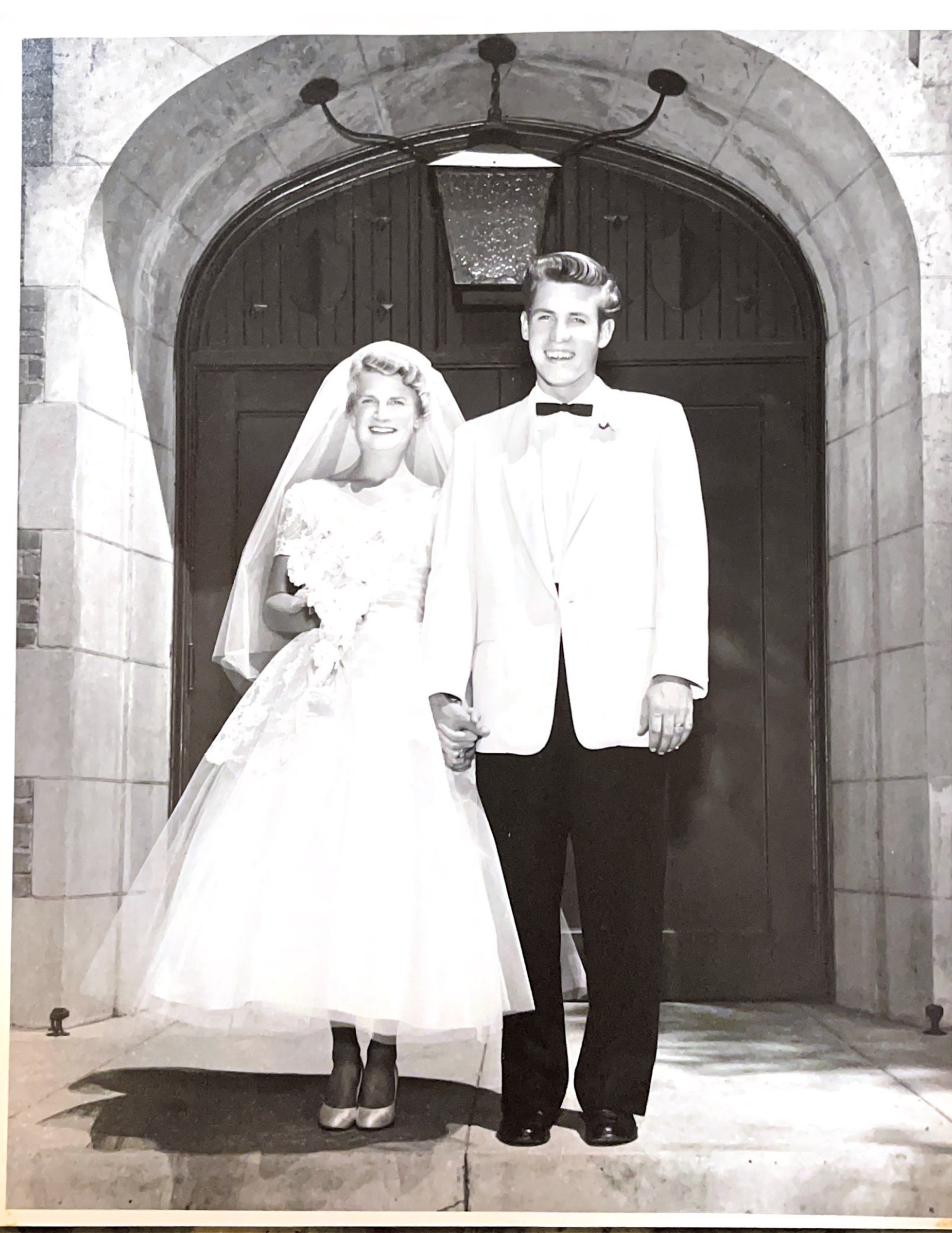 DAVID HUNTER '53  AND NANCY FARRARO '53
MARRIED AUGUST 27, 1955
